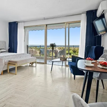 Cannes Marina Aparthotel 2*