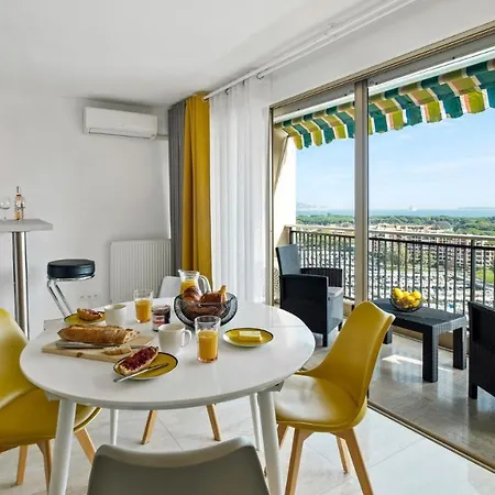 Cannes Marina Aparthotel Mandelieu
