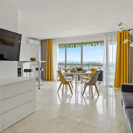 Apart-hotel Cannes Marina 2*